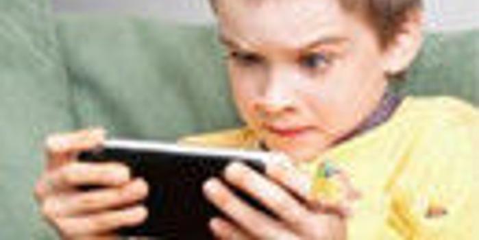 孩子沉迷玩手机游戏 怎么办?