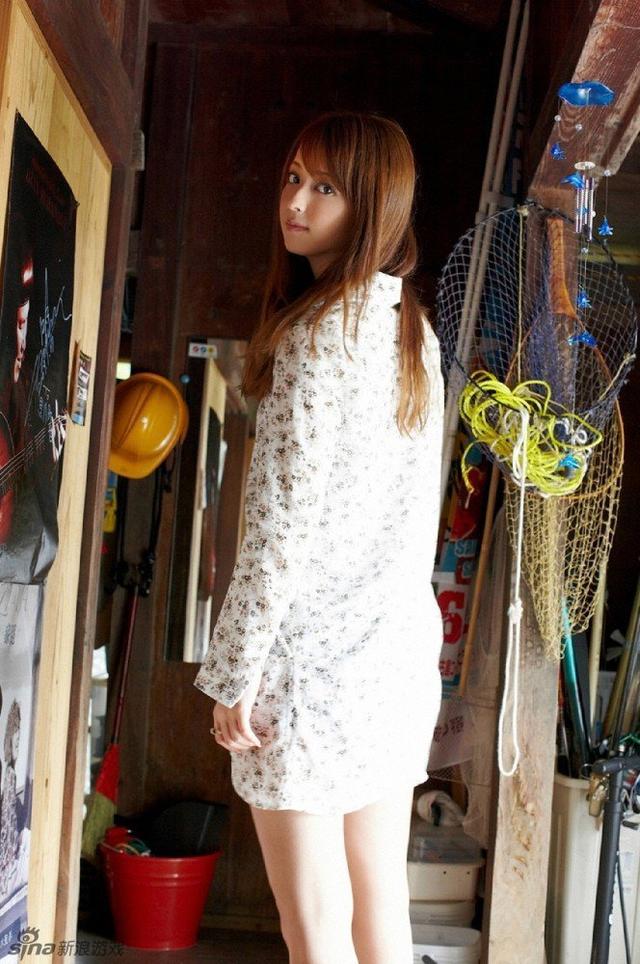 38/38           日本头号宅男女神佐佐木希比基尼写真