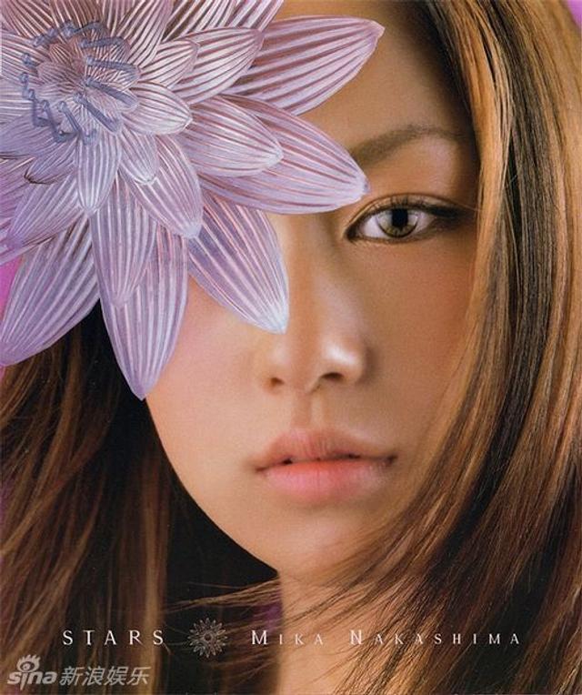 中岛美嘉写真面容精致