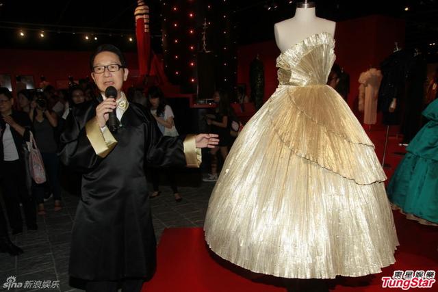 设计师展出梅艳芳演出服 何韵诗做小助理