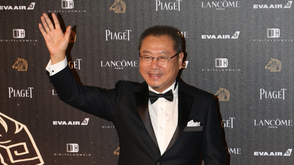 范伟亮相第53届金马奖红毯