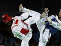 图文-跆拳道男子68kg16强 双方竞争激烈