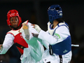 图文-跆拳道女子-67kg半决赛 攻防激烈