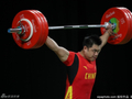 图文-男子举重105kg杨哲冲击金牌 杨哲在比赛中