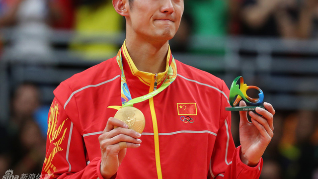 谌龙2-0李宗伟夺金牌