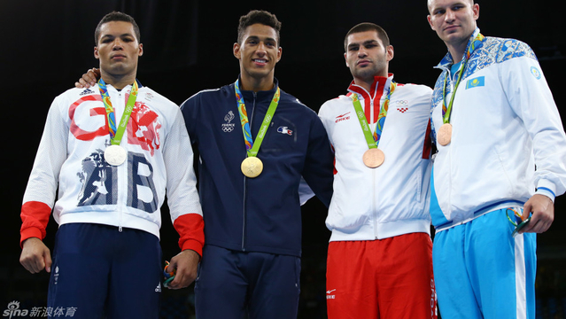 拳击超重量级尤克夺金