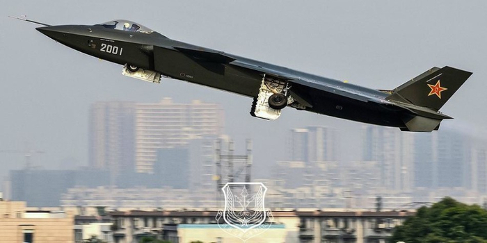 中国矢量发动机测试成功获突破 助歼20格斗对抗F22