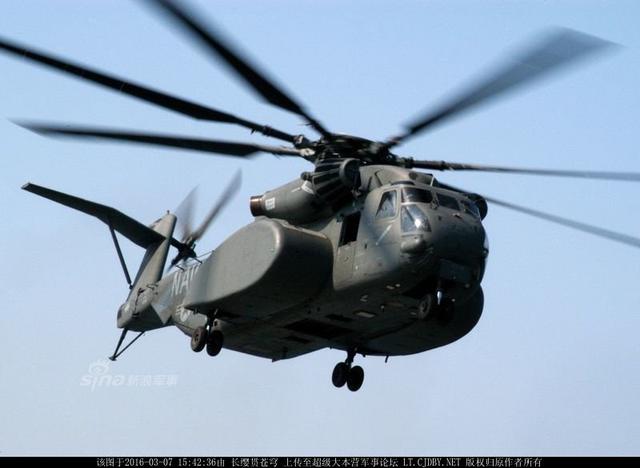 中国陆军最缺这个装备:美军CH-53E重型直升机