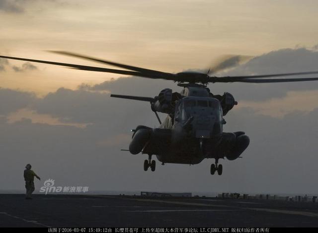 中国陆军最缺这个装备:美军CH-53E重型直升机