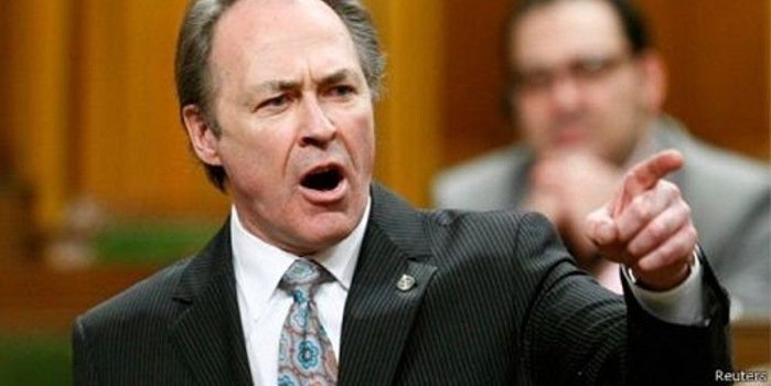 加拿大议员投票时突然离席称内裤太紧难久坐