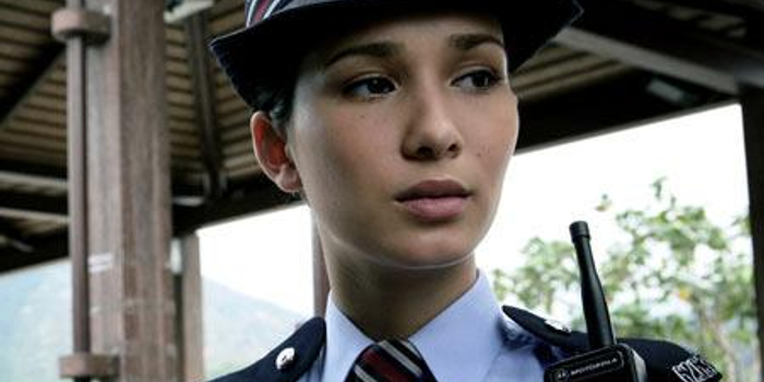 《狼牙》女主角不务正业 tvb主播变警花