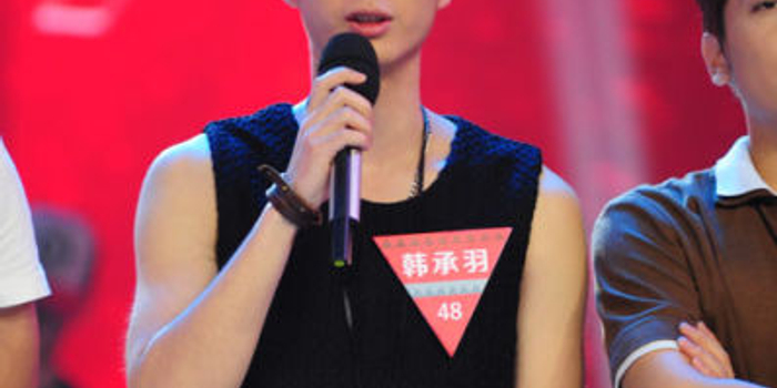 快男20强突围赛将开启 韩承羽幕后秀球技