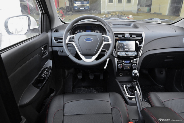 2017款开瑞K50 1.5L手动豪华型