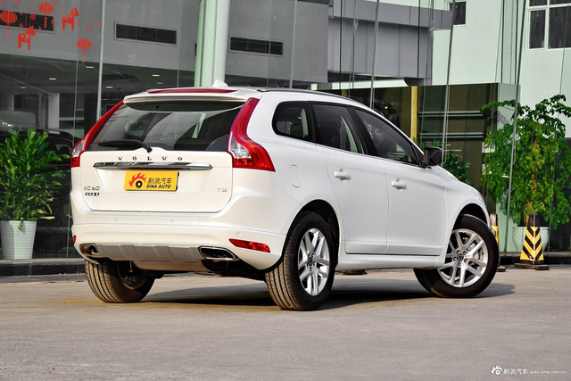 2017款沃尔沃XC60 2.0T自动T5智进升级版