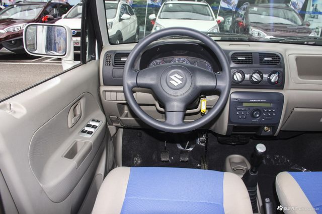 2015款斗极星1.0L手动适用型
