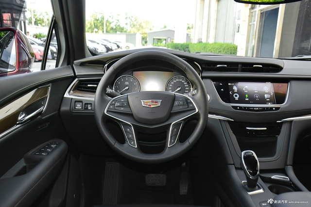 2018款XT5 28E四驱领先版