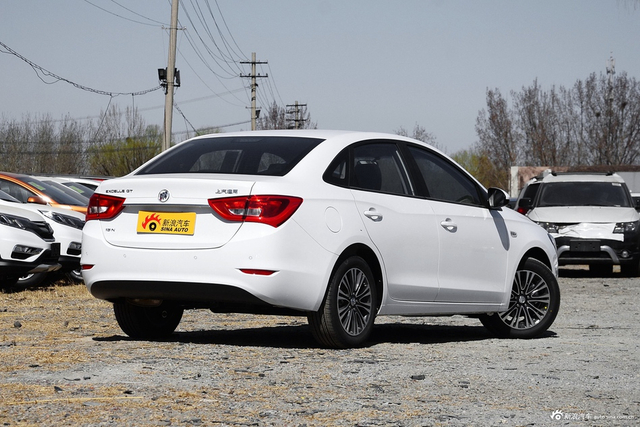 2017款英朗1.5L自动豪华型15N