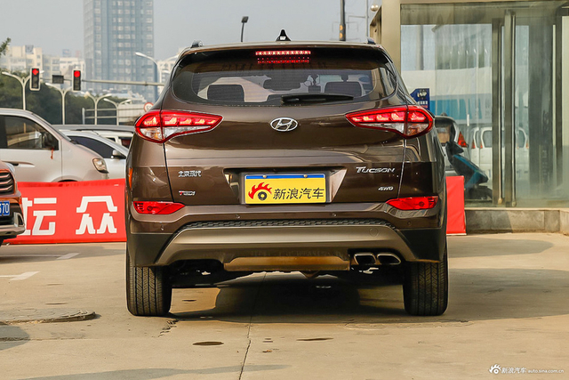 2015款全新途胜1.6T自动四驱旗舰型 