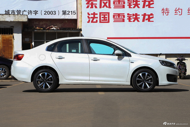 2016款雪铁龙C4世嘉1.2T自动 THP豪华型 