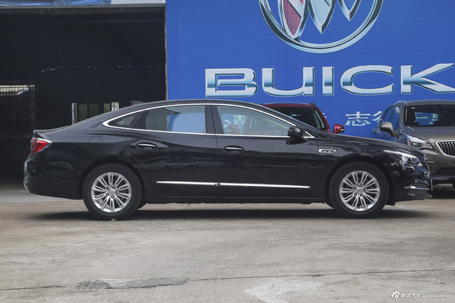 2016款君越1.8L自动30H豪华型 