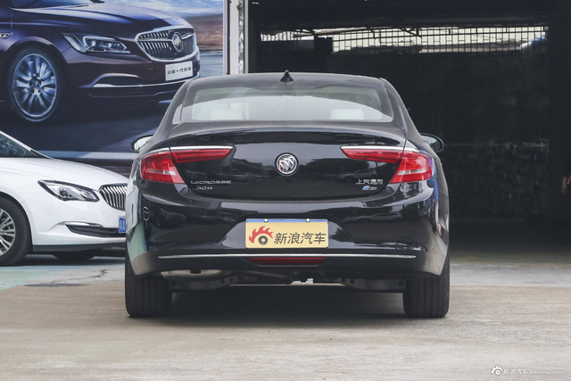 2016款君越1.8L自动30H豪华型 