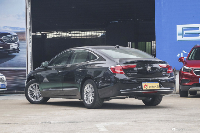 2016款君越1.8L自动30H豪华型 