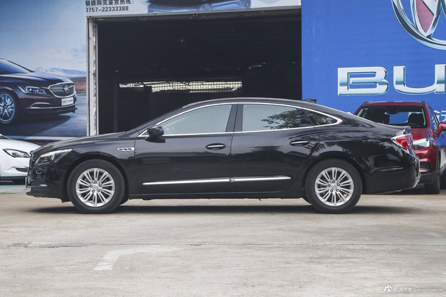 2016款君越1.8L自动30H豪华型 