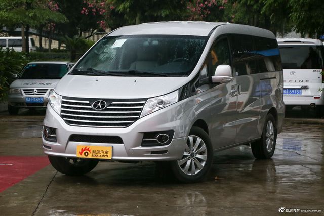 2016款瑞风M5 2.0T主动汽油商务版