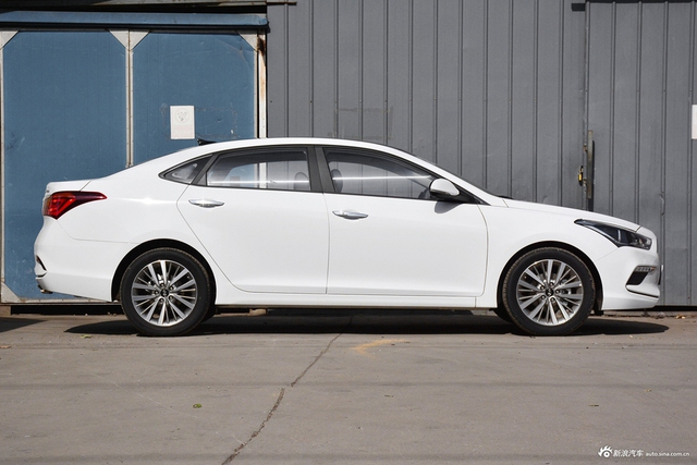 2017款名图1.8L自动尊贵型DLX