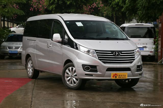 2016款瑞风M5 2.0T主动汽油商务版