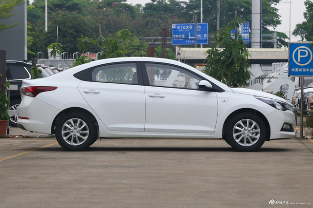 2016款悦纳1.4L自动炫酷版GLS