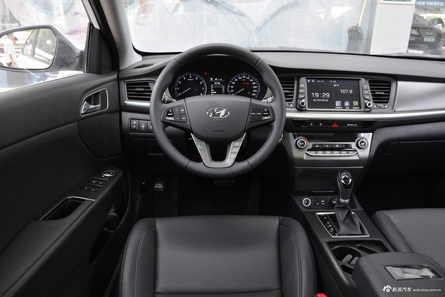 2017款名图1.8L自动尊贵型DLX