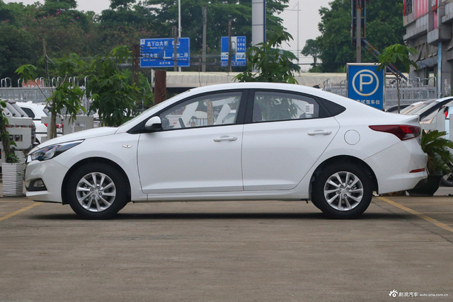 2016款悦纳1.4L自动炫酷版GLS