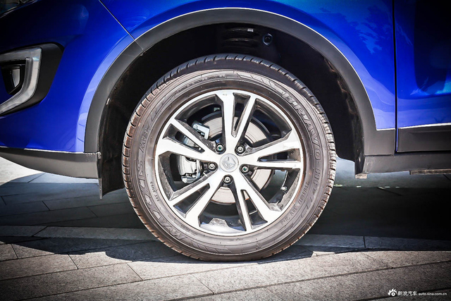 时尚不跟风 10万以内的SUV照样很小资