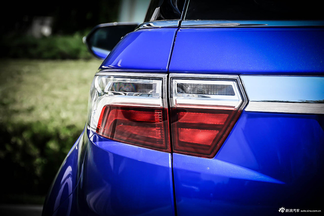 时尚不跟风 10万以内的SUV照样很小资