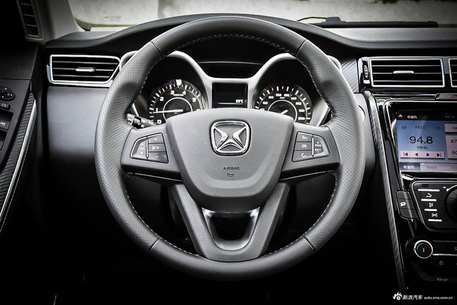 时尚不跟风 10万以内的SUV照样很小资