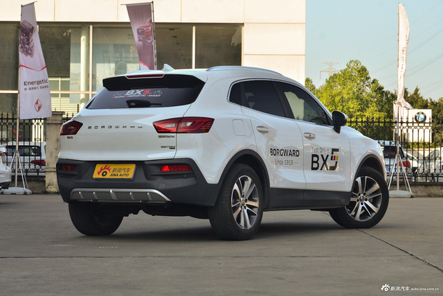2017款宝沃BX5 1.8T自动四驱尊享型 