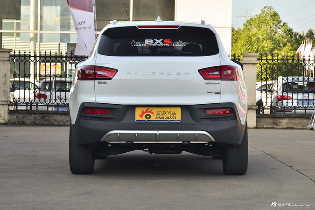 2017款宝沃BX5 1.8T自动四驱尊享型 