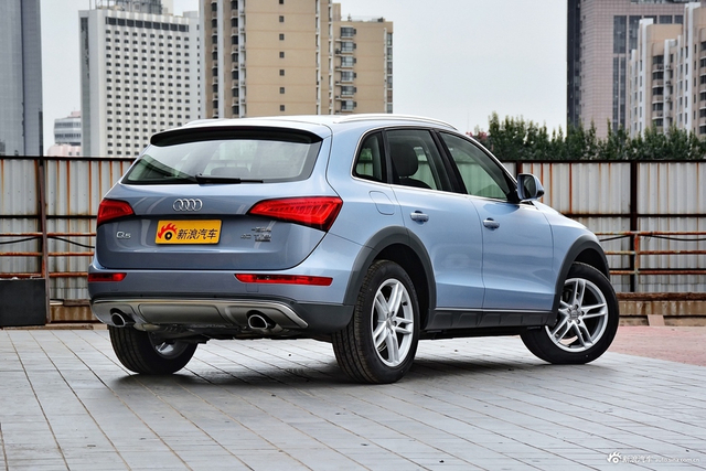 2017款奥迪Q5 Plus 2.0T自动40TFSI技术型