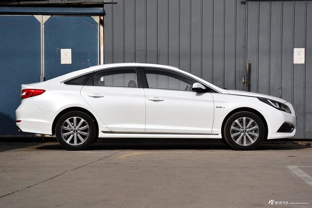 2017款索纳塔九1.6T自动GS时尚型