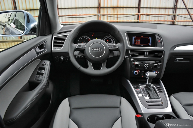 2017款奥迪Q5 Plus 2.0T自动40TFSI技术型