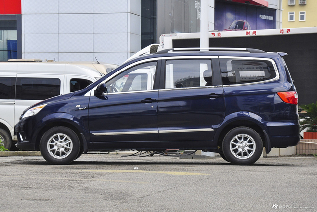 2015款昌河M50S 1.5L手动公务舱