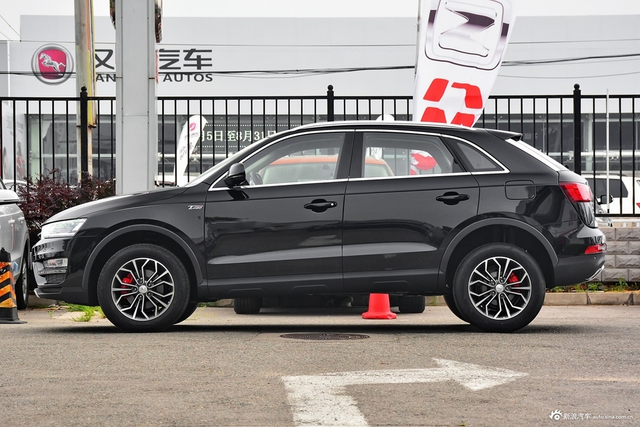 2017款众泰SR7 1.5T自动魔方之路版