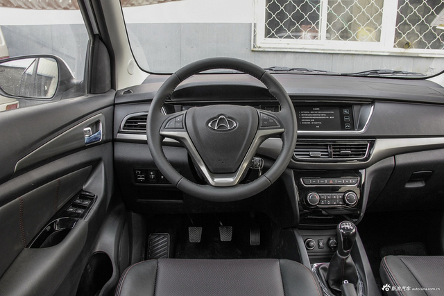 2017款欧尚1.5L手动豪华型