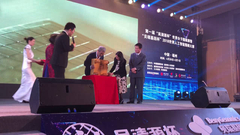 视频-田壮壮拿出吴老“信物”