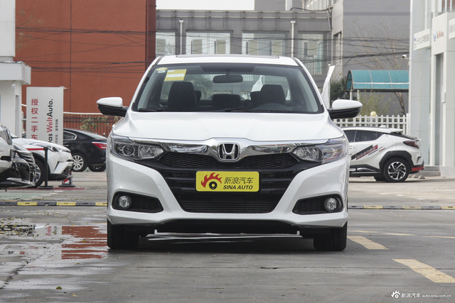 2019款凌派1.0T自动豪华版180Turbo