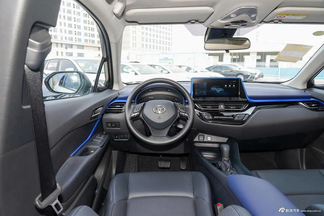 2023款C-HR 2.0L 领先版