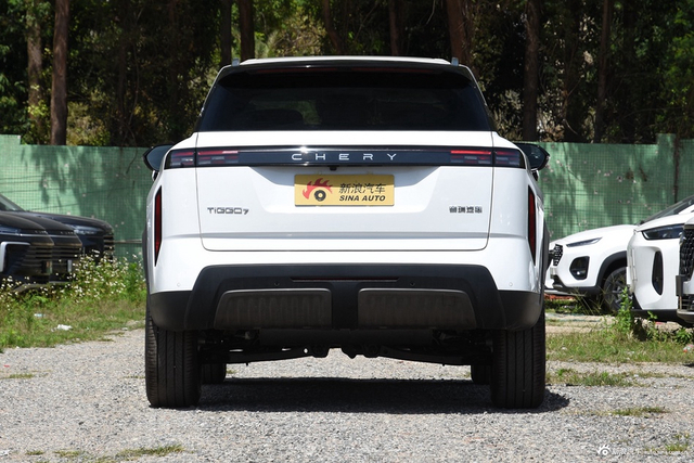 2025款瑞虎7 高能版 1.6T 劲两驱版