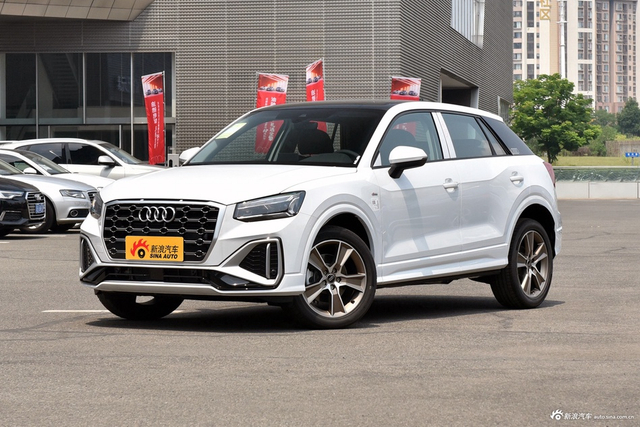 2025款奥迪Q2L 35 TFSI 时尚动感型