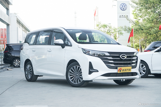 2019款传祺GM61.5T自动尊享版6座270T